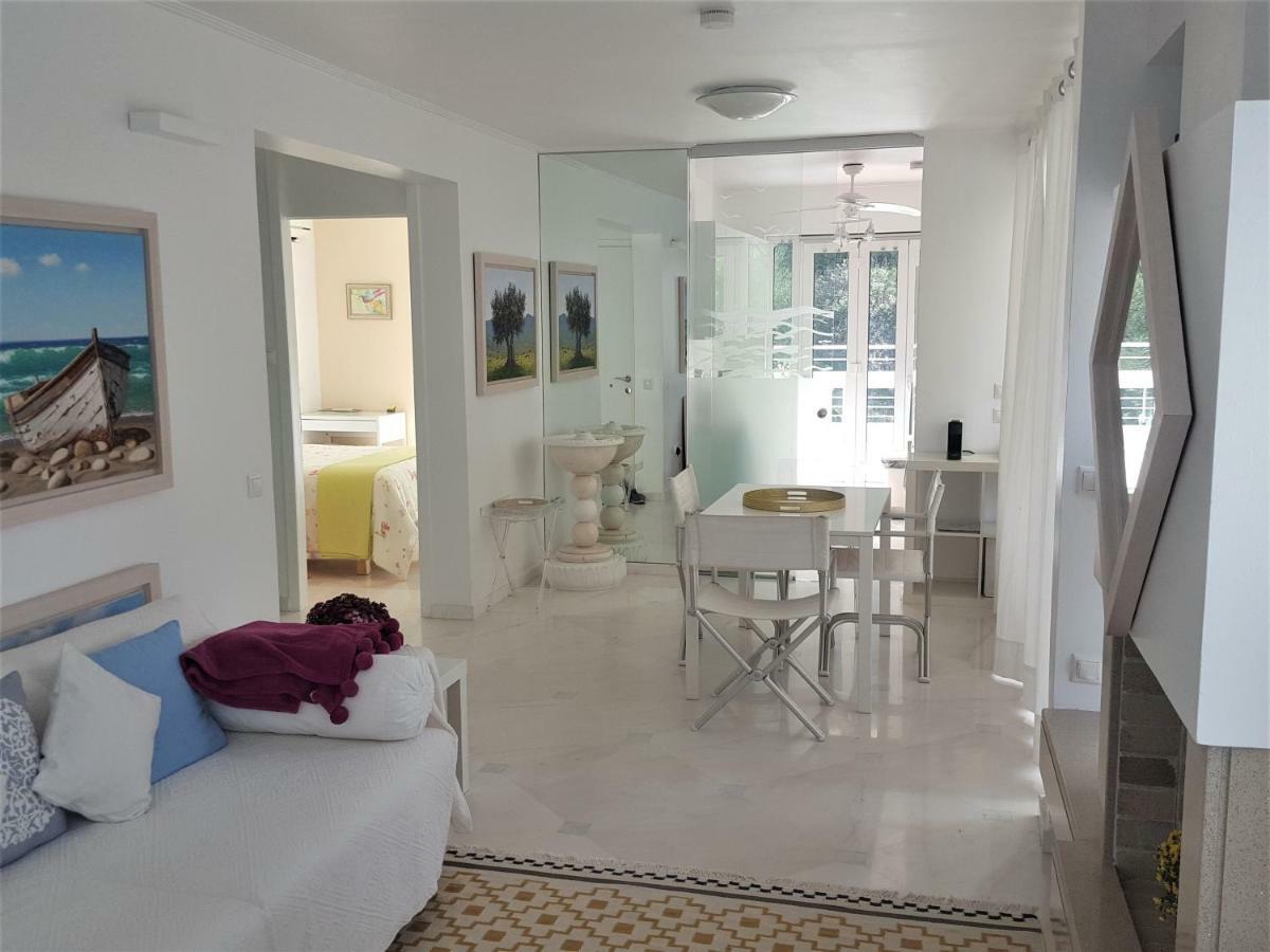 Sea View Dreamy Penthouse In Vouliagmeni Appartamento *